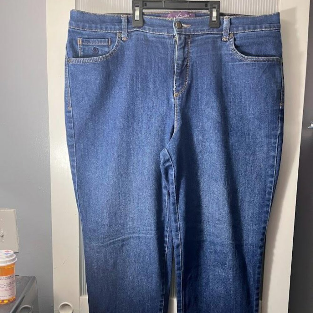 F_Gloria Vanderbilt Amanda 16 Wide Short Medium Dark Wash Jeans